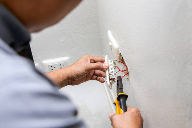 Best Affordable Electrician  in South Beach, FL